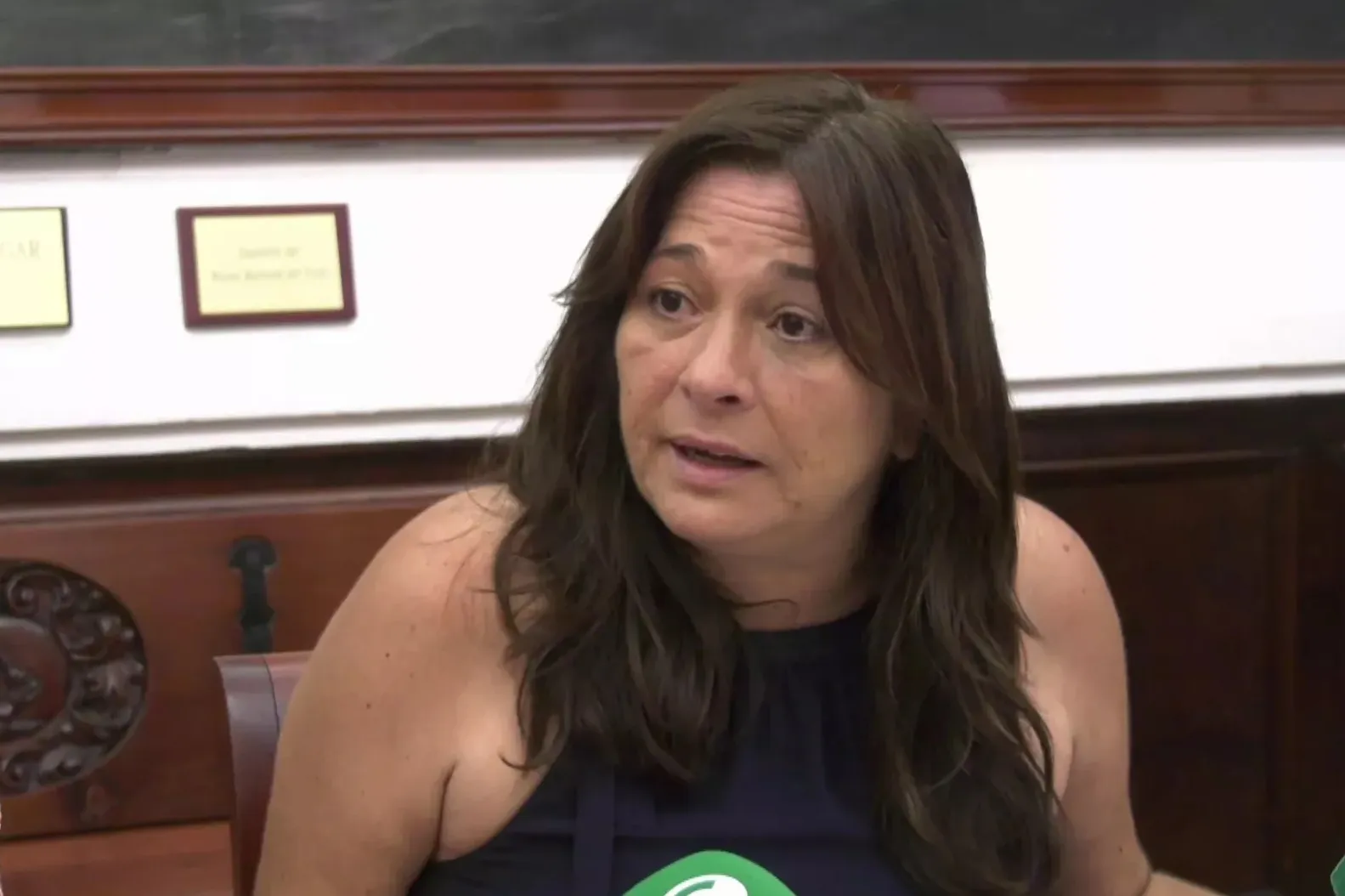 Helena Fernández acusa al Gobierno municipal de mezclar cifras mientras mantiene congeladas las ayudas en concurrencia competitiva.