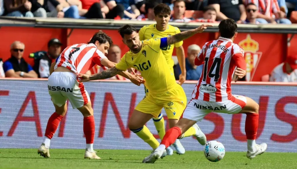 El equipo que dirige Sergio González sigue sin ideas para poder enfrentarse a los rivales