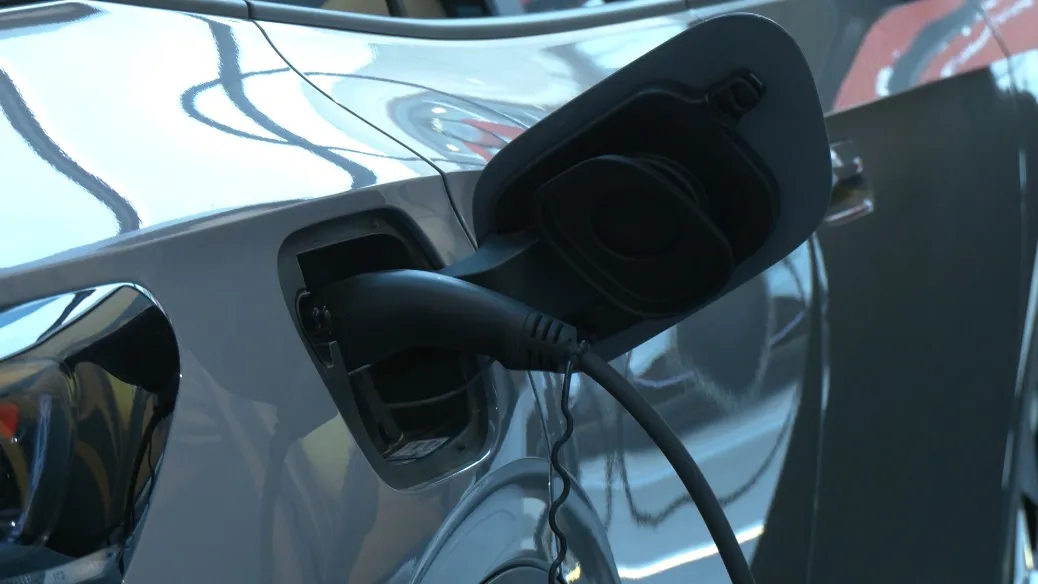 Aumenta el interés por los coches eléctricos en los nuevos compradores de automóviles en Cádiz y la Bahía.
