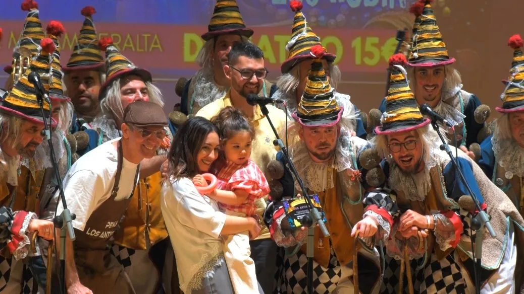 El mundo del Carnaval se une en torno a 'Gabriella, mi pequeña guerrera'.