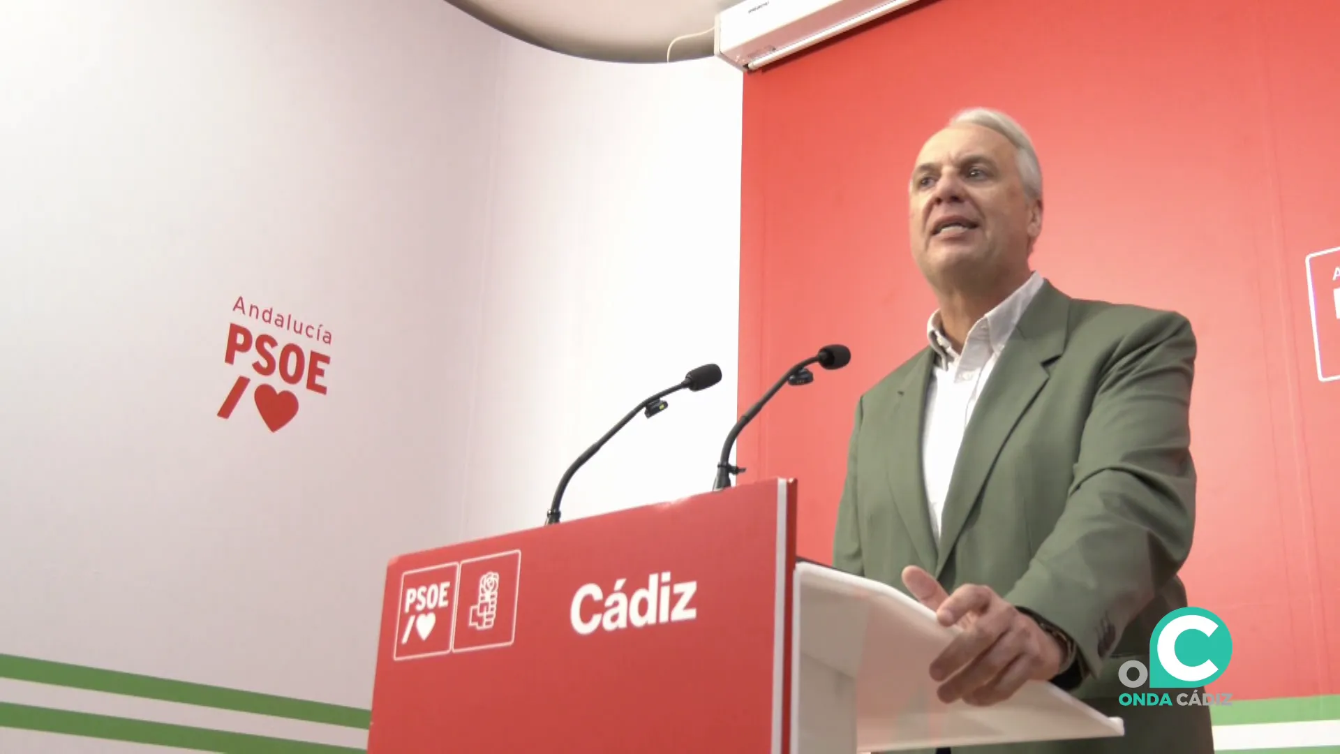 Juan Carlos Ruiz Boix durante su intervención en la rueda de prensa ante los medios 