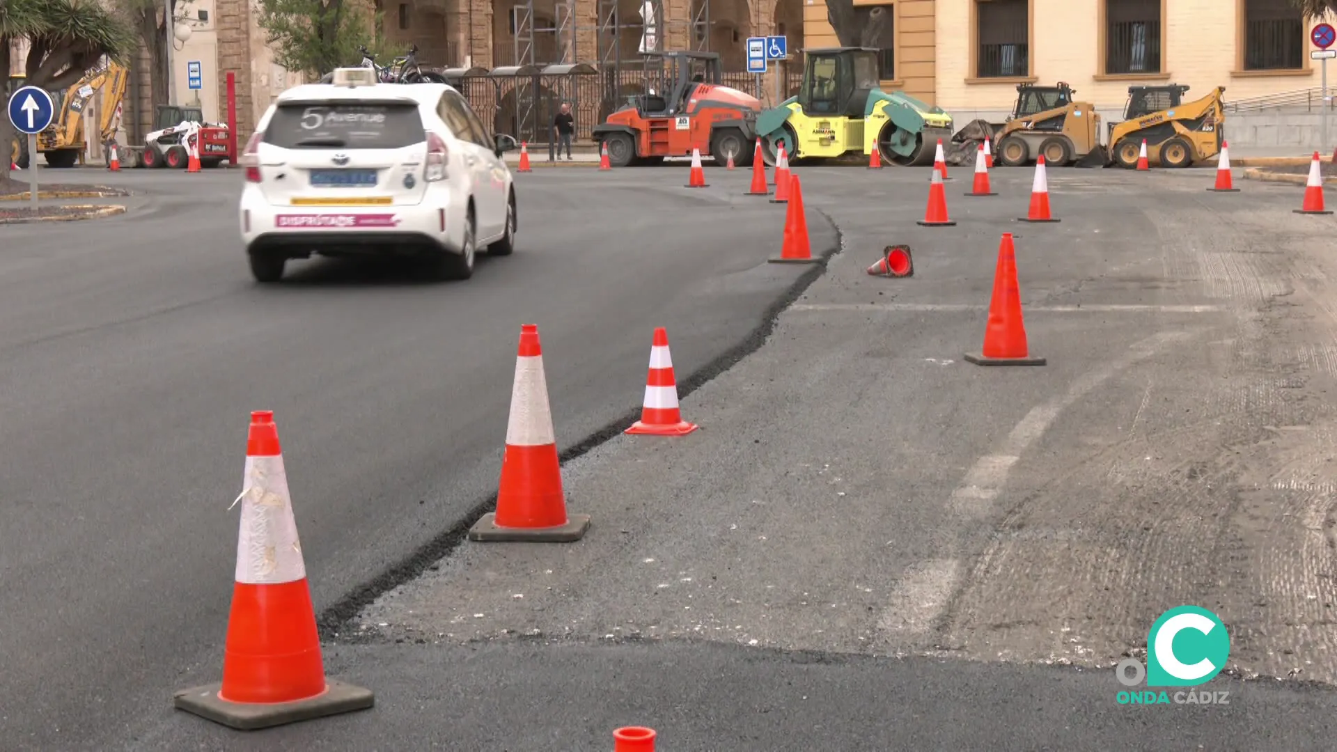Aspecto de los trabajos en la zona de los arcos de la Puerta de Tierra