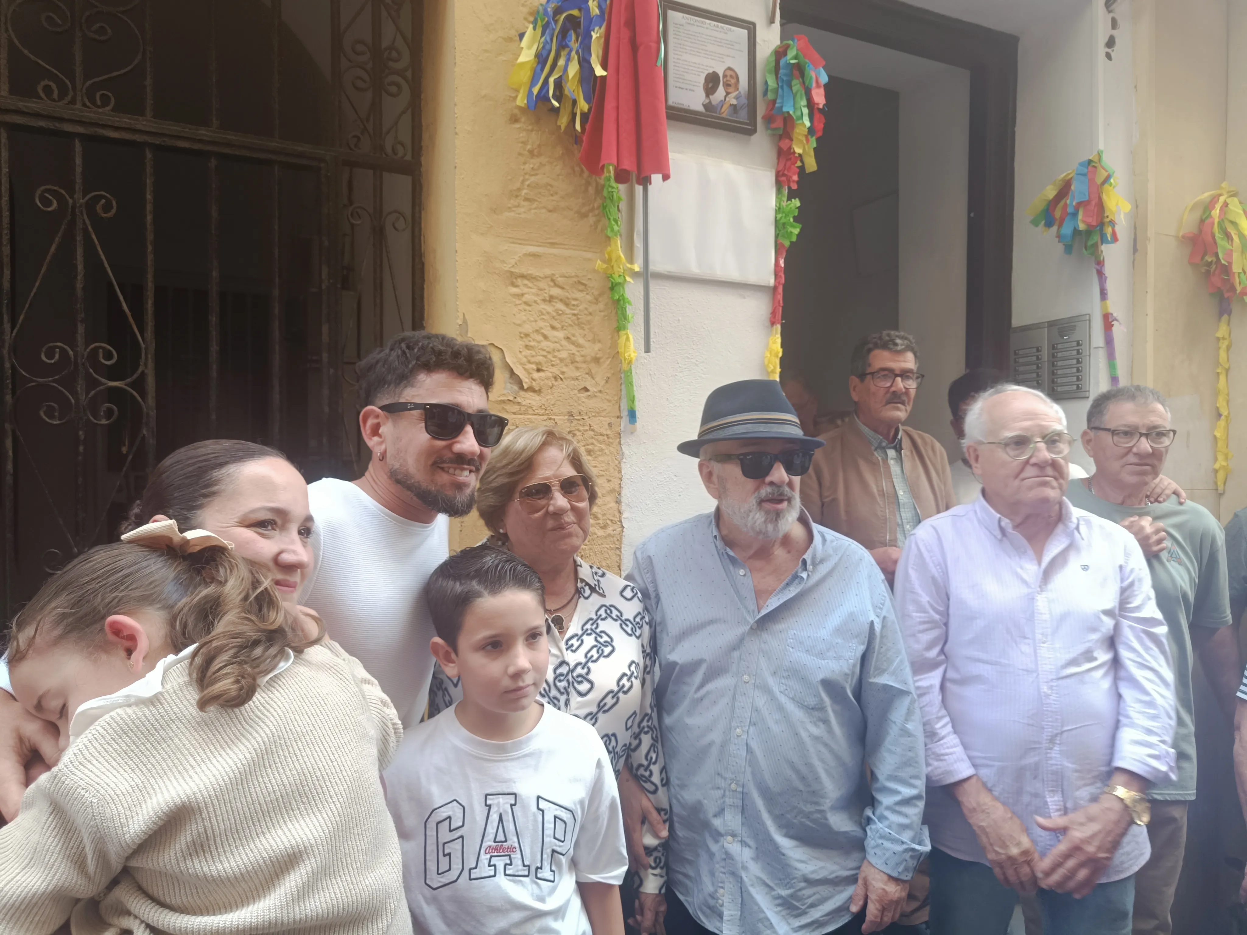 Acto homenaje al 'Caracol' junto a su casa natal