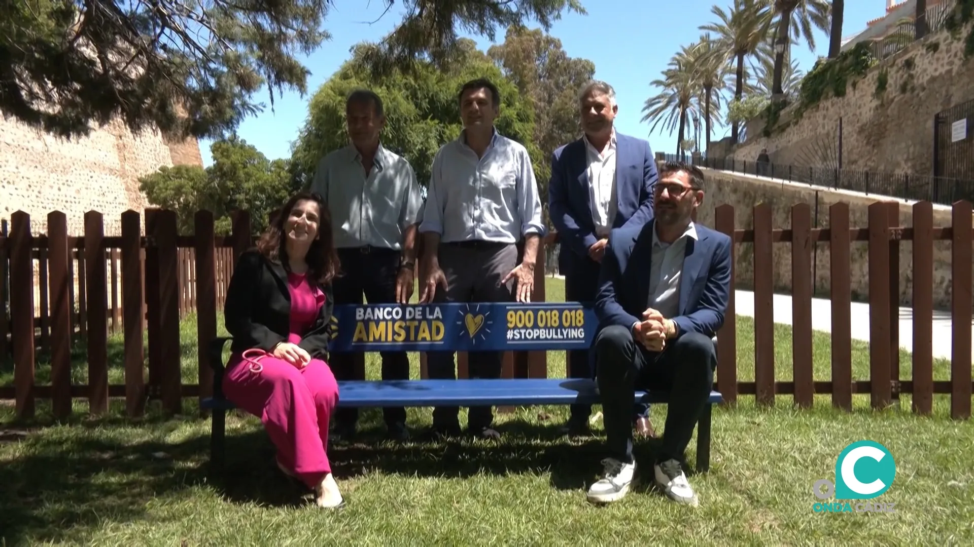 El Parque 'El Pelícano' cuenta con un nuevo espacio: el "Banco de la Amistad". 