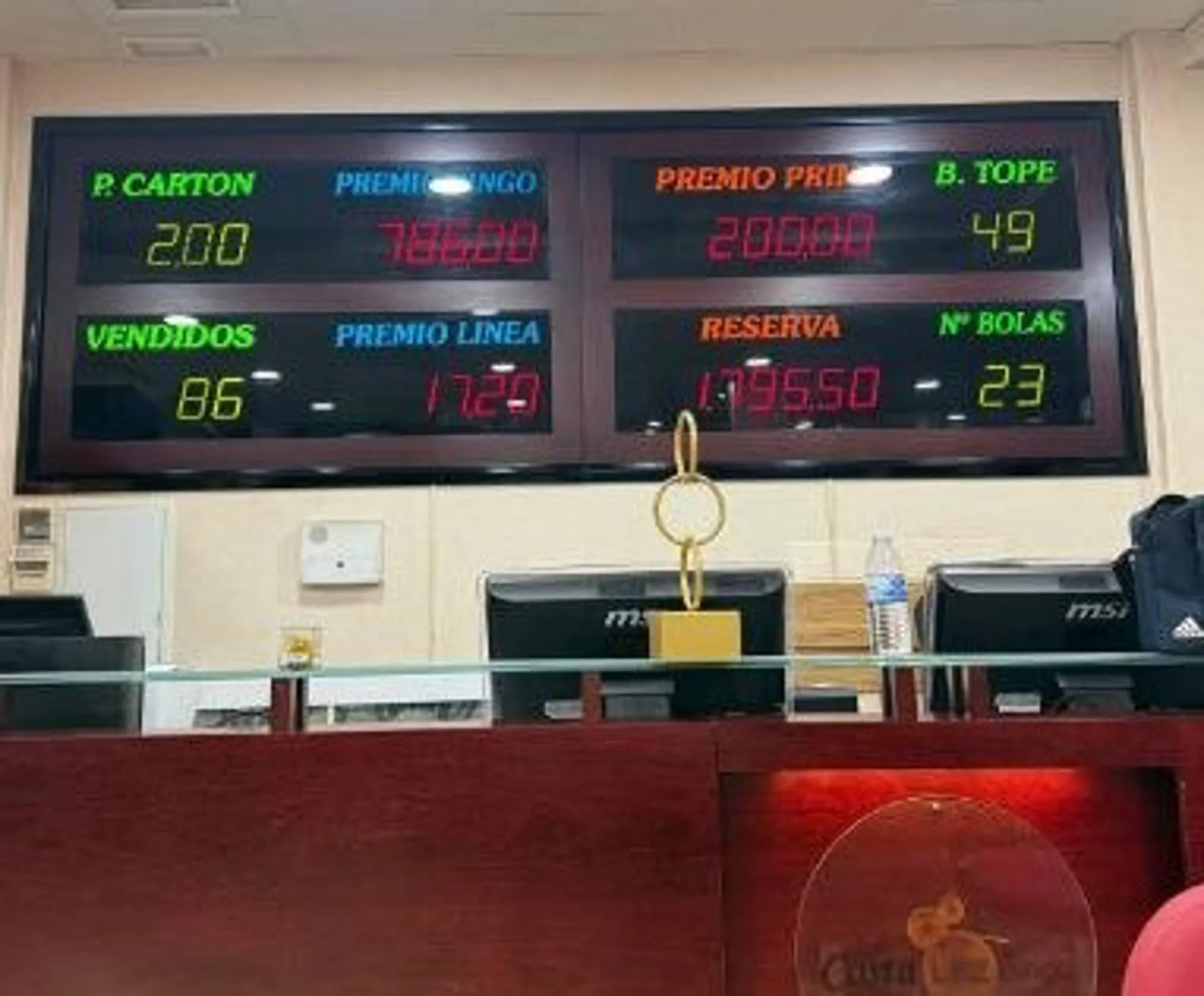 Imagen del bingo clandestino desmantelado en Barbate.