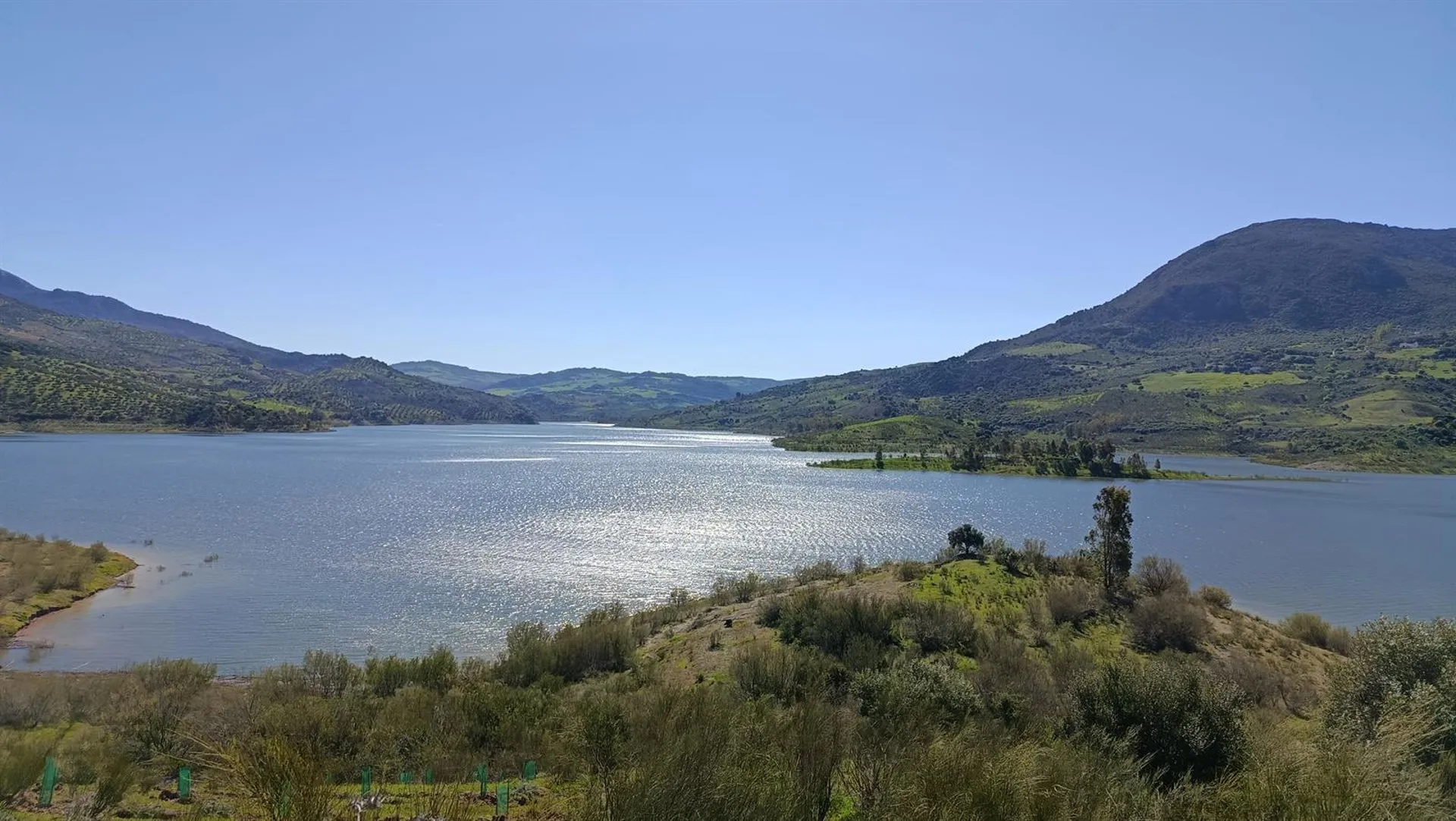Vista del embalse de Zahara-El Gastor el pasado mes de marzo.