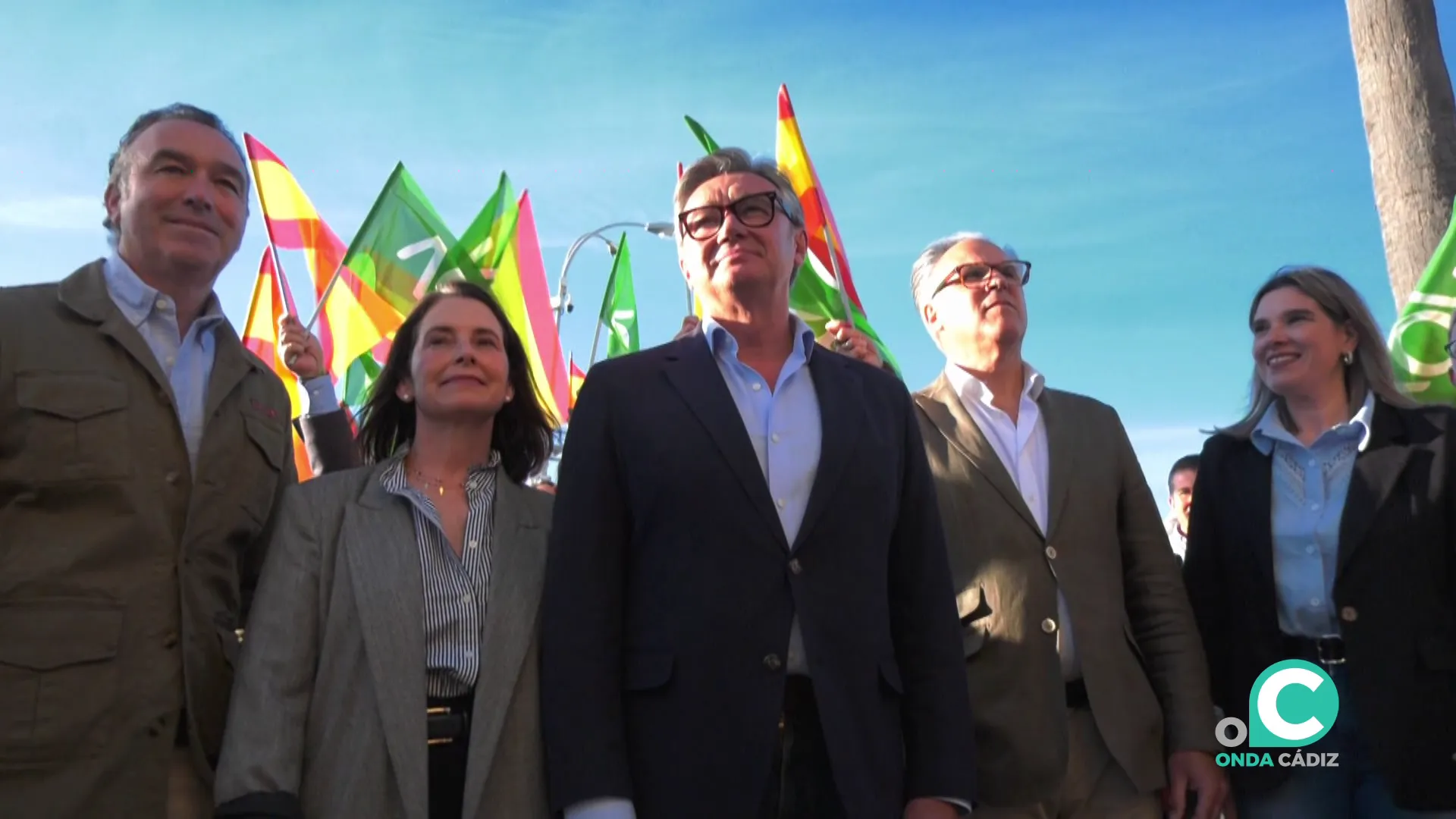 Los candidatos de la formación durante el arranque de la campaña electoral en Cádiz