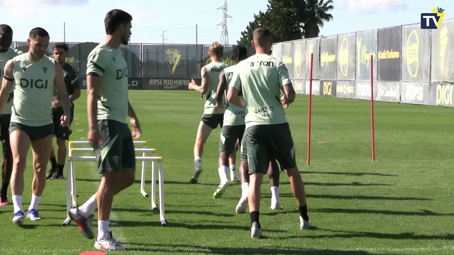 Los jugadores cadistas durante una de las fases de trabajo físico