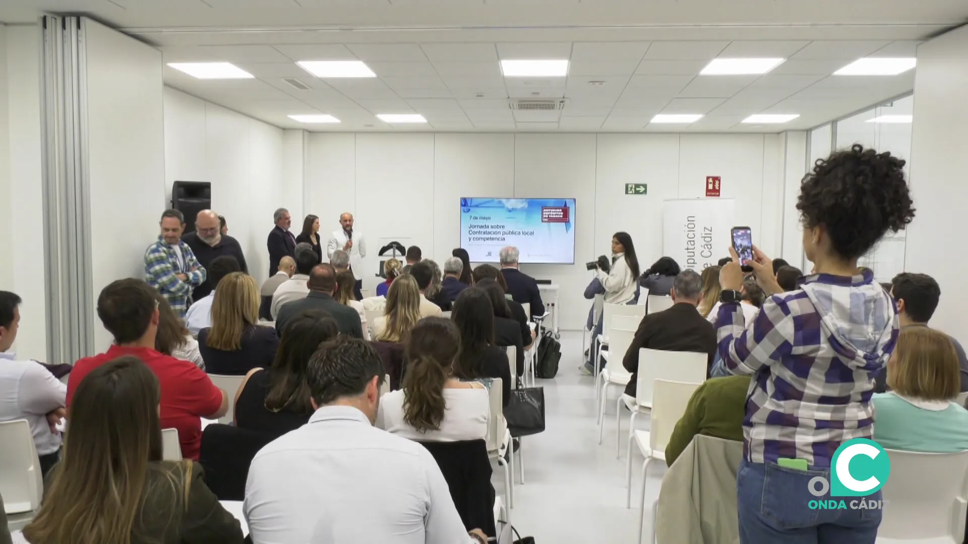 Cerca de ochenta personas han participado en este foro