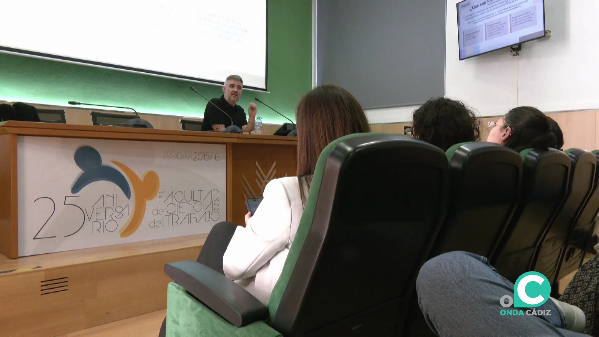 El acto se celebró en la Facultad de Ciencias del Trabajo 