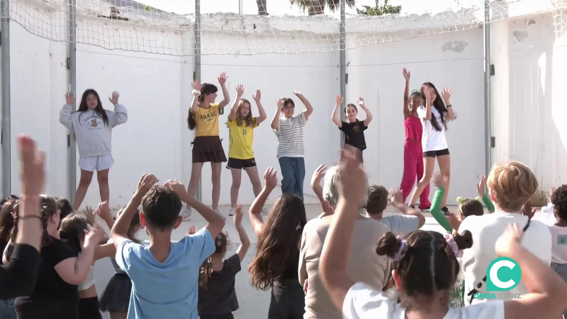 Algunas coreografías participativas animaron la actividad
