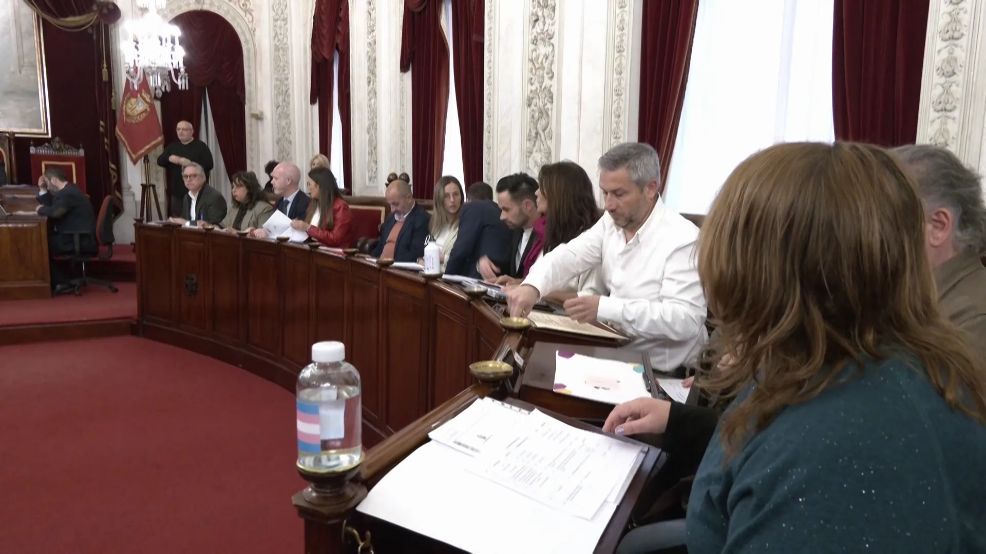 Grupo municipal de AIG durante un pleno en una imagen de archivo
