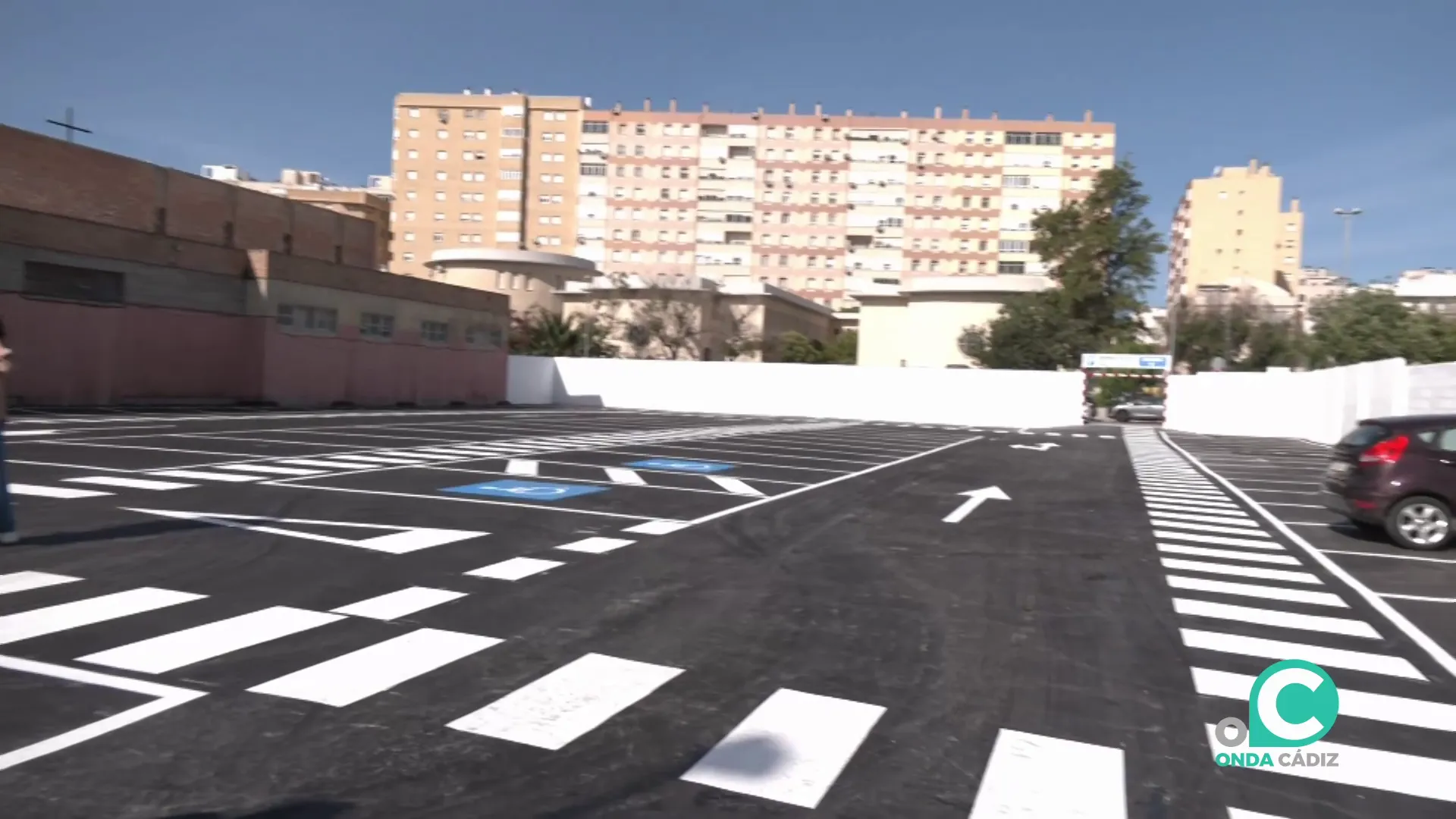 El nuevo espacio de estacionamiento estrenado este viernes en la capiital gaditana
