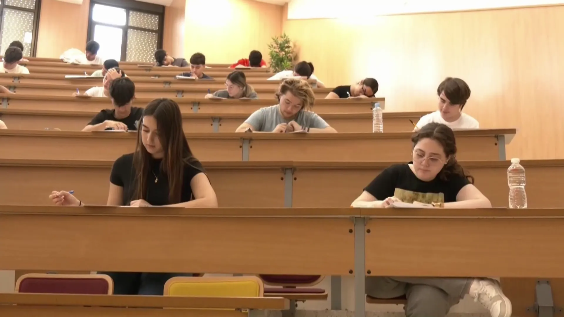 Alumnos durante el examen de la antigua selectivdad el pasado 2025