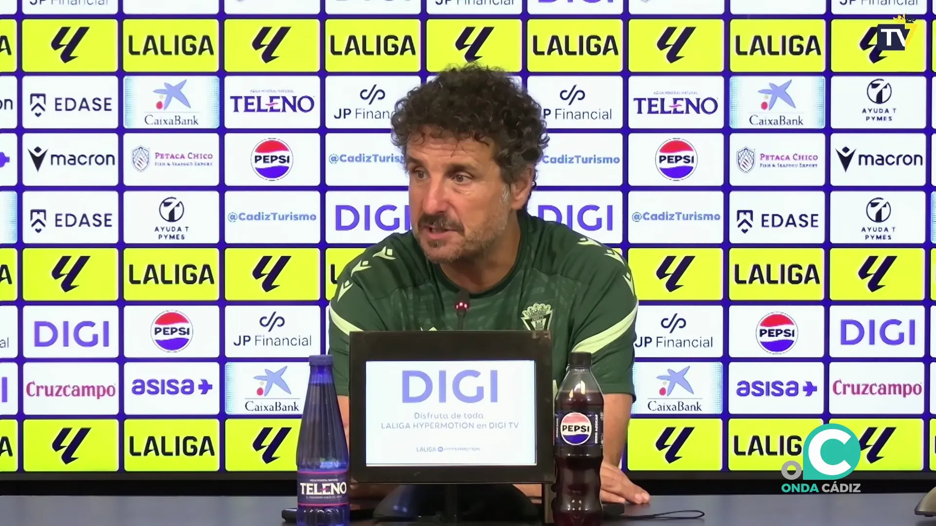 El tecnico cadista en la rueda de prensa previa al duelo que cerrará la temporada 2025-26