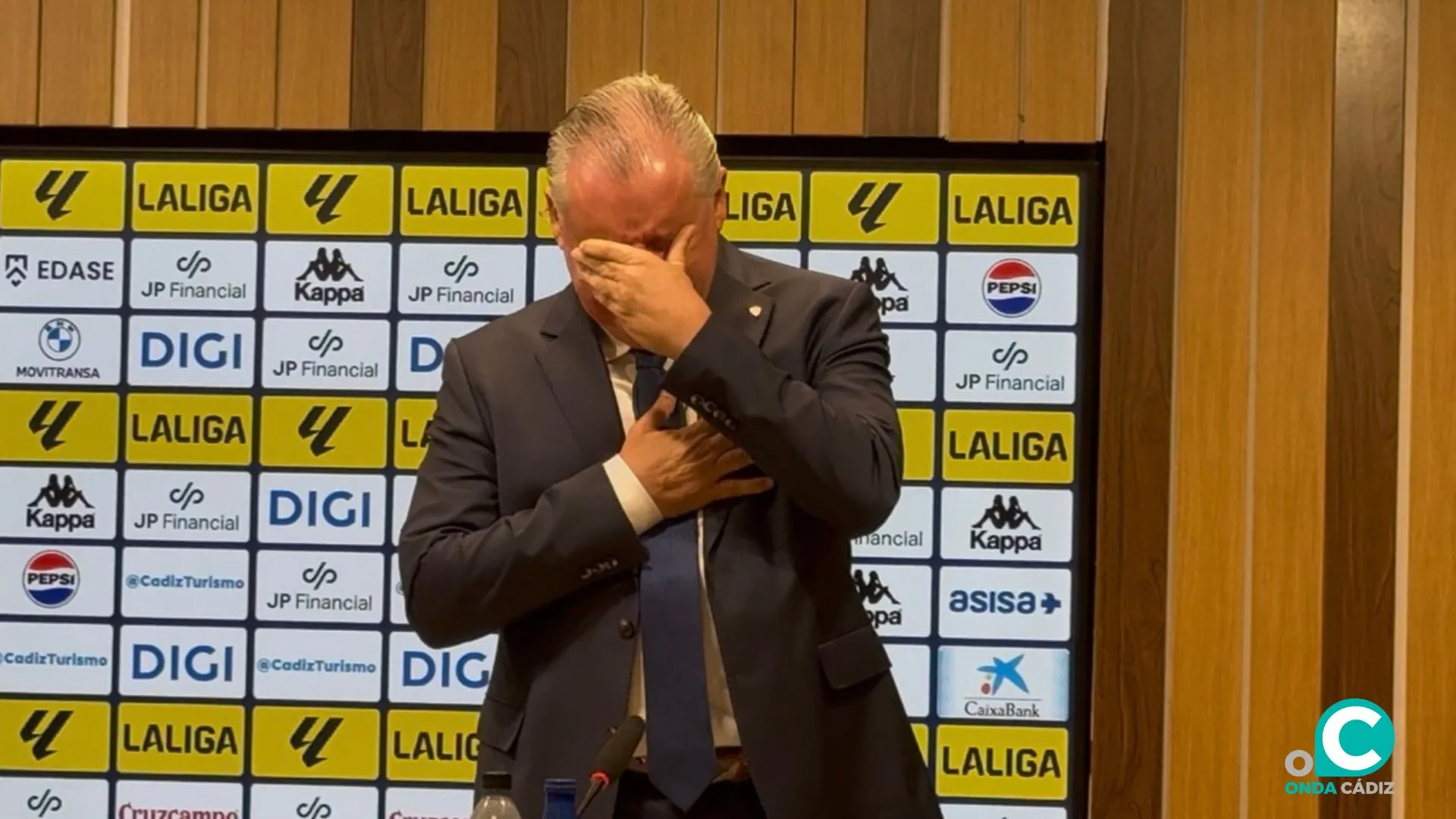 Manuel Vizcaíno emocionado tras su despedida 
