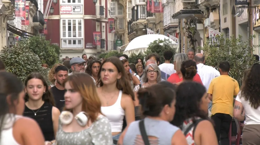 Cádiz Centro Comercial Abierto ha registrado cerca de un millón ochocientos mil visitantes únicos entre los meses de mayo y junio.