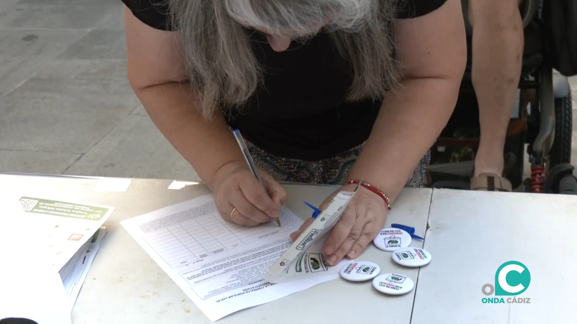 La recogida de firmas ha comenzado este martes.