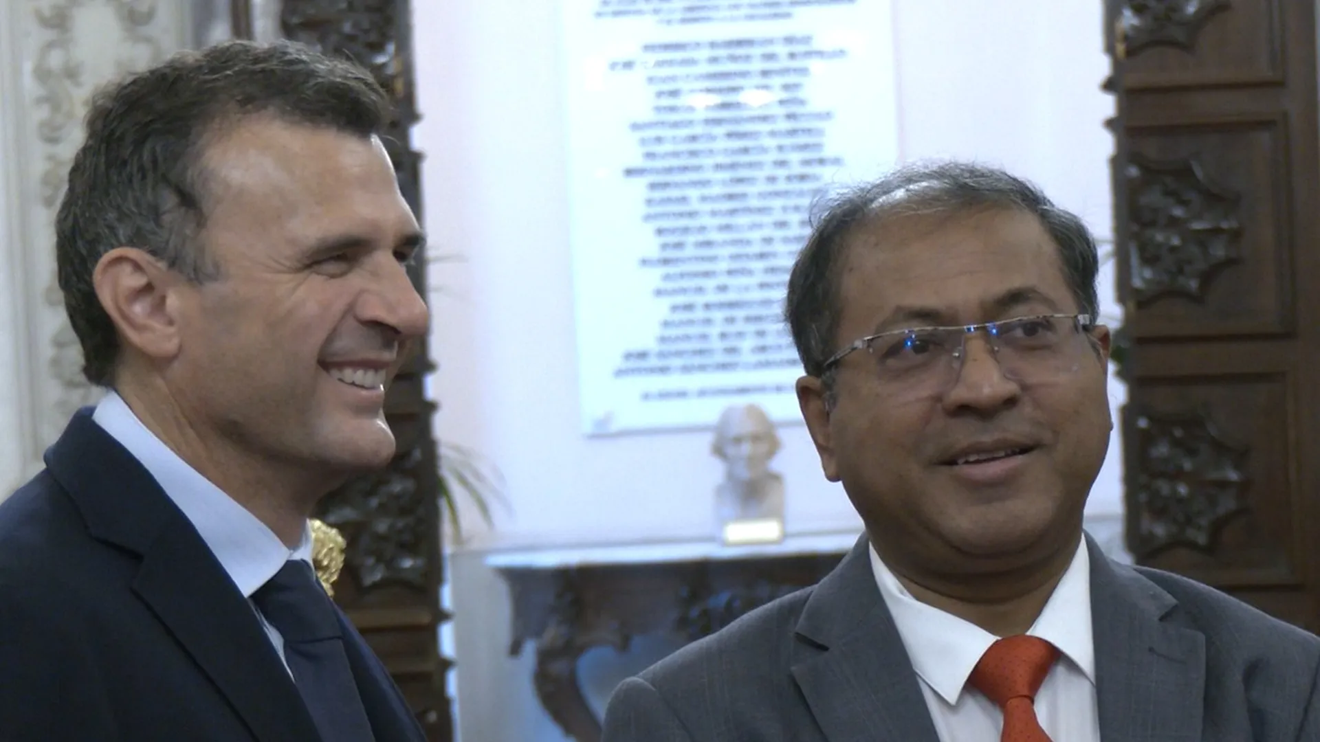 El embajador de Bangladesh visita el Ayuntamiento de Cádiz 