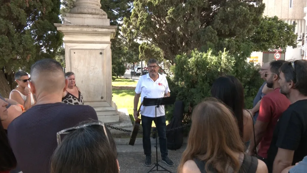 Salvochea y el cantón de Cádiz, paso a paso y copla a copla.