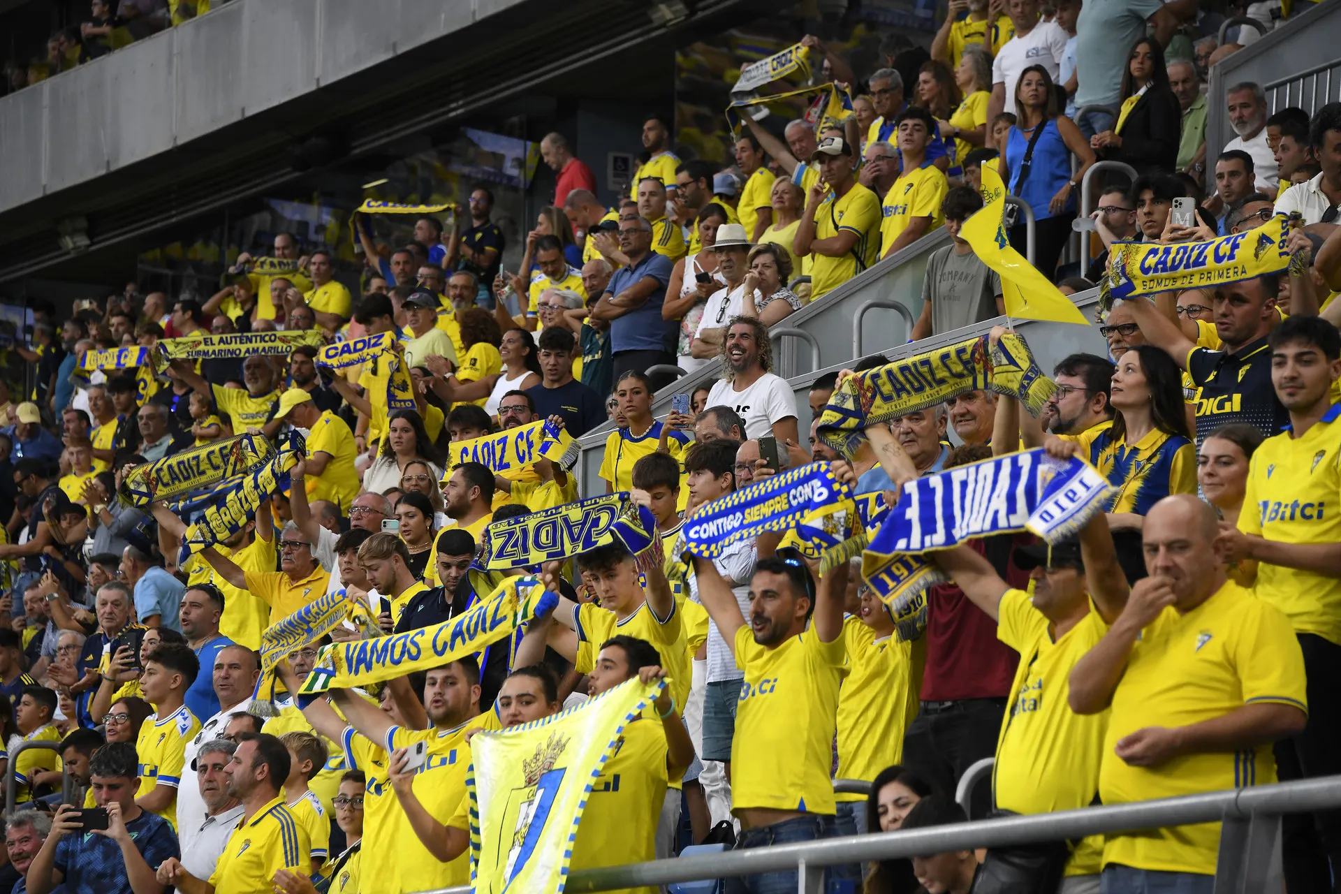 Imagen del graderío del JP Financial durante un encuentro (Foto: Cádiz CF)