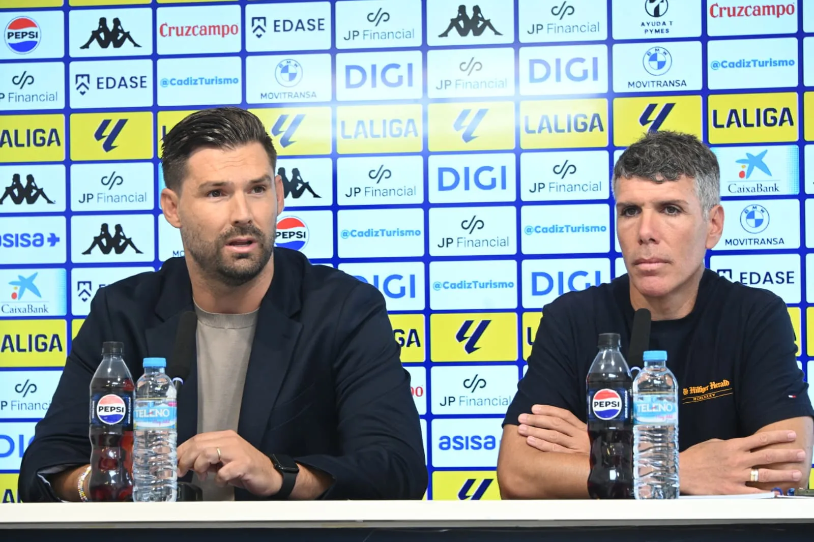 Mario Fuentes y Javier Muiños en la comparecencia de prensa (Foto: Cádiz CF)