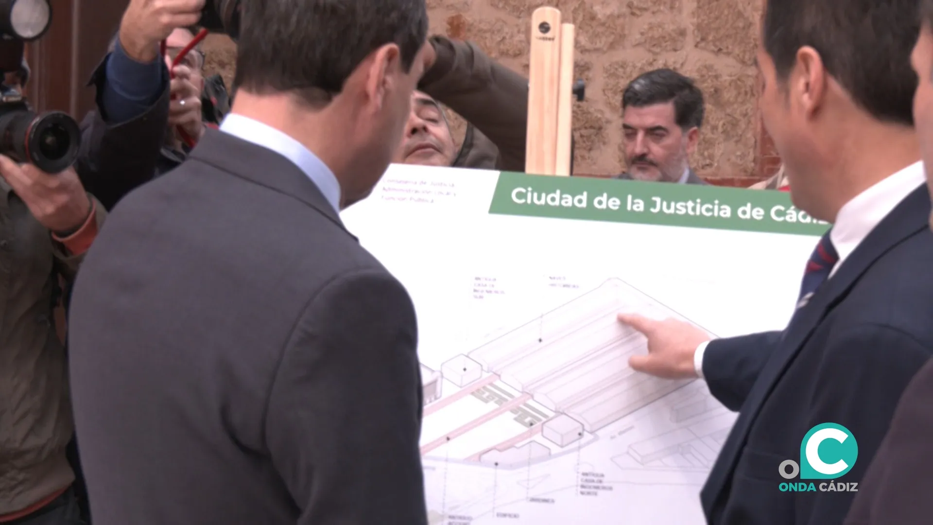 El presidente de la Junta, Juan Manuel Moreno durante la presentación del proyecto. 