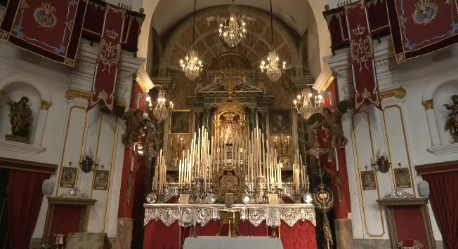 La archicofradía recuerda cada año la intersección milagrosa de la Virgen en el maremoto de 1755