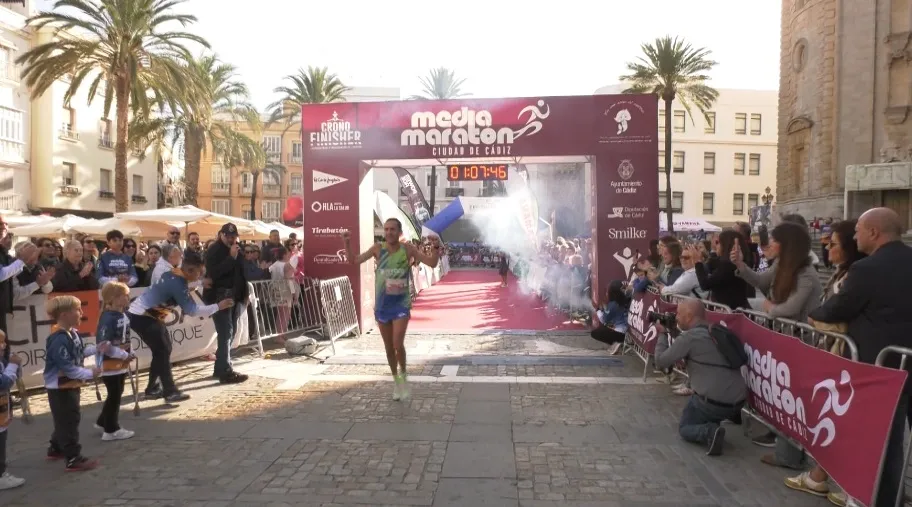 La Media Maratón Ciudad de Cádiz llega a los 3.000 inscritos en su tercera edición.