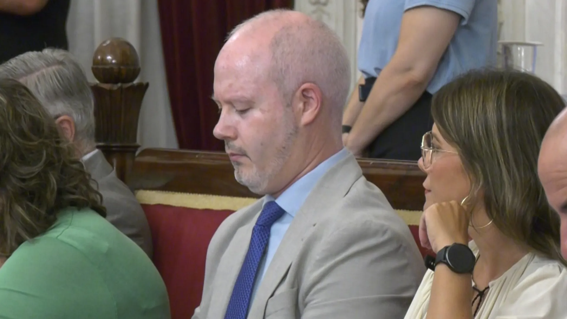 El PSOE lamenta que halla quedado desierta la licitación de promociones de vivienda de Procasa en dos calles de Cádiz