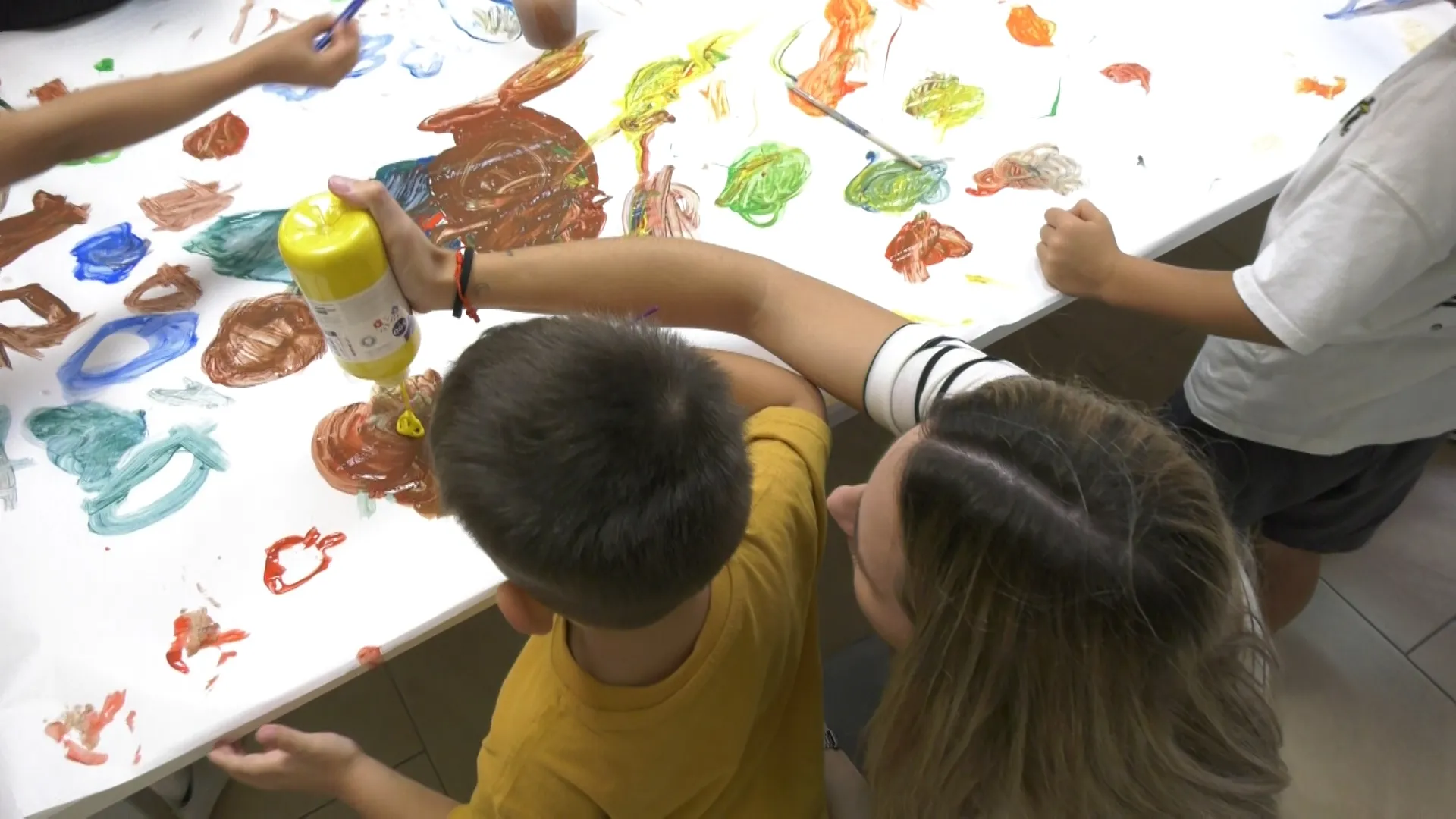 Imagen del taller con los menores de la Fundación Tierra de Todos 
