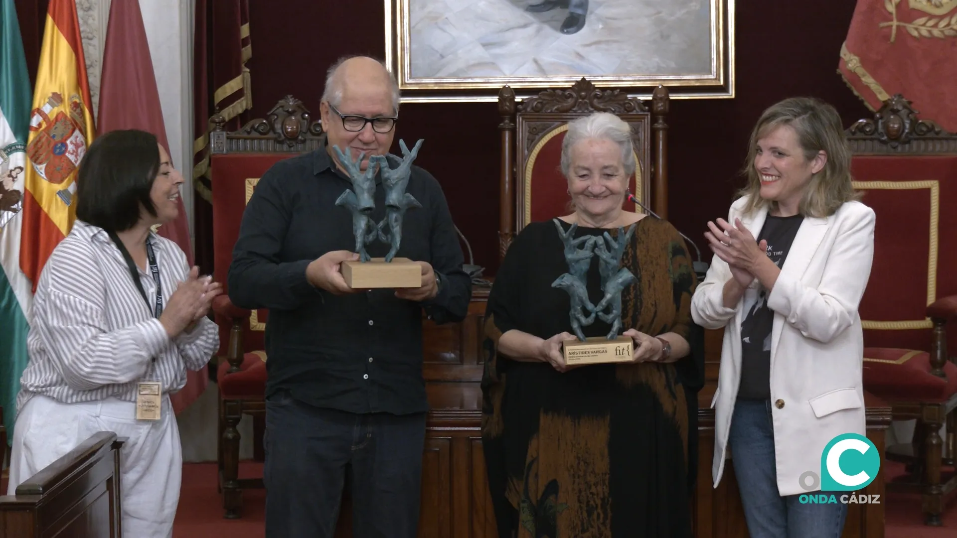 Arístides Vargas y Charo Francés, reciben el premio Atahualpa del Cioppo