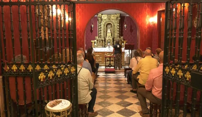 La Orden Servitas da culto a este santo durante el año en su capilla de la calle Sagasta